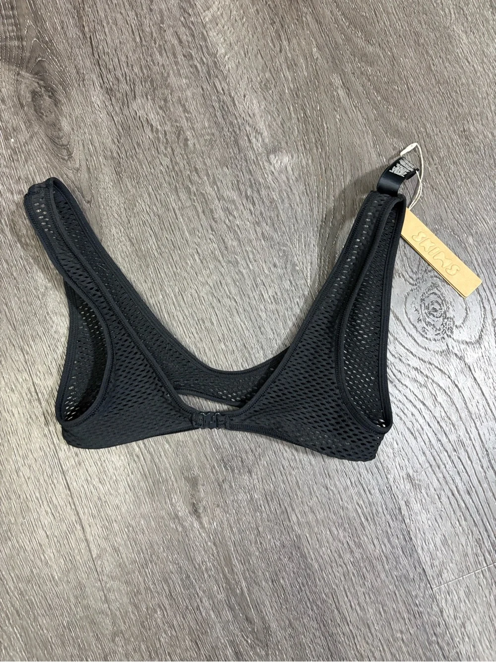 NWT SKIMS Size XS Onyx Perforated Seamless Skimpy Scoop Bralette Sexy Flirty - Picture 6 of 10